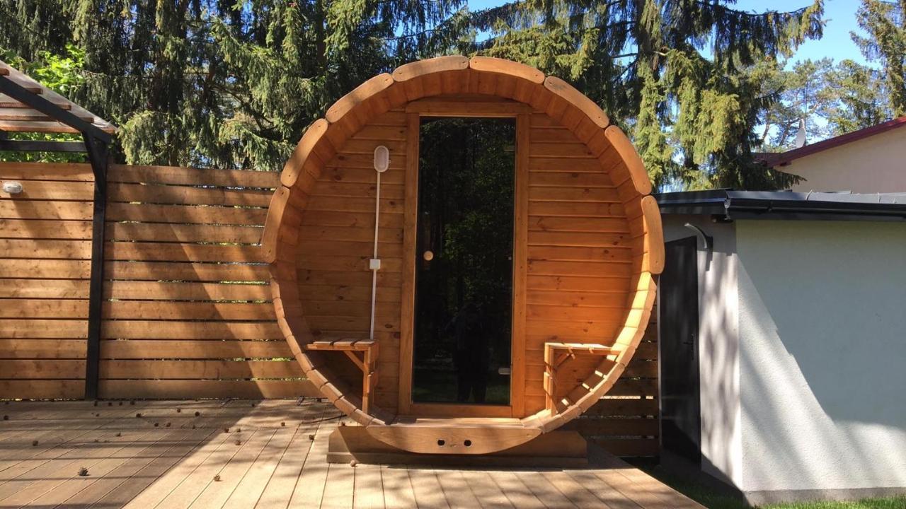 Luksusowy Apartament Pod Lasem, Otwock -Shared Garden, Sauna, Wood Hot Tub! Hot Tub Seasonal! Bagian luar foto